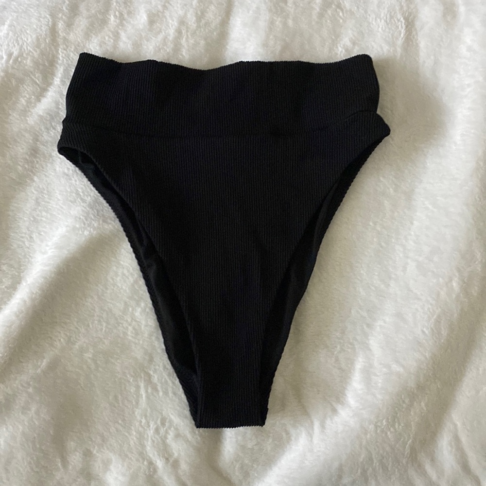 Bikini bottoms